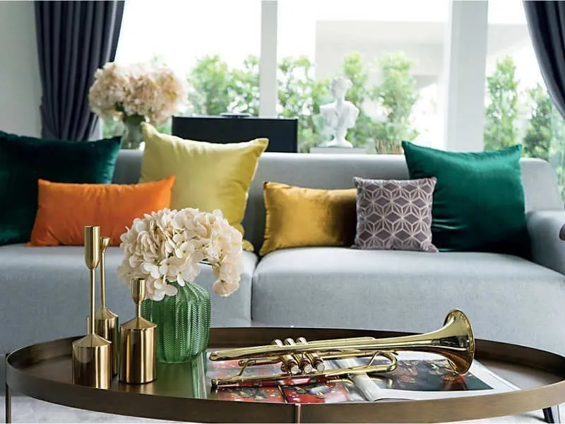 Living Room Décor